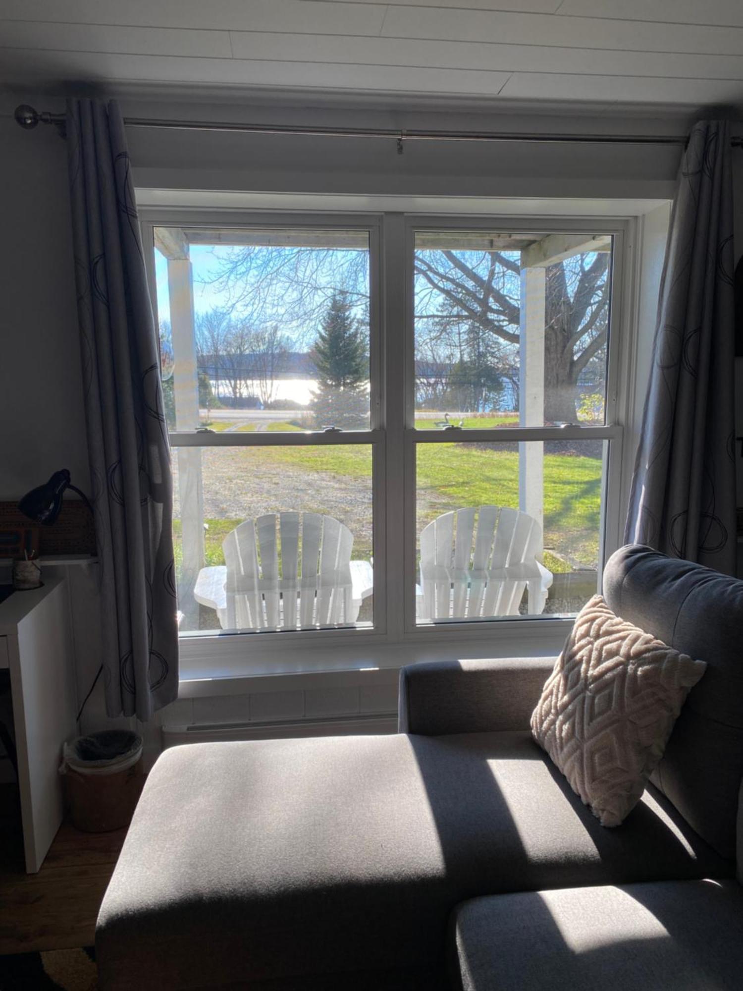 Our Place Up North Bnb 亨茨维尔 外观 照片